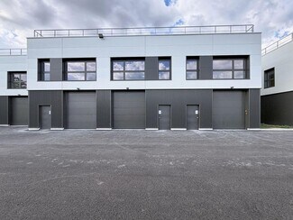 Plus de détails pour 203 Avenue Franklin Roosevelt, Décines-Charpieu - Local d'activités à louer