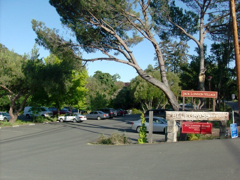 14211 Arnold Dr, Glen Ellen, CA à vendre - Photo de l’immeuble – Image 2 sur 5