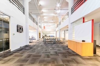 100-120 Broadway, San Francisco, CA à louer Photo intérieure– Image 2 sur 8