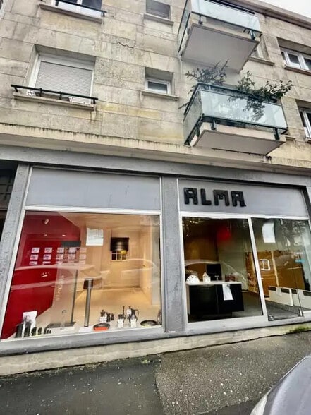 Local commercial dans Rouen à vendre - Photo de l’immeuble – Image 1 sur 6