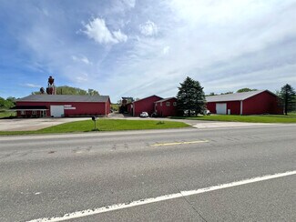 Plus de détails pour 9711 Perry Hwy, Waterford, PA - Industriel/Logistique à vendre