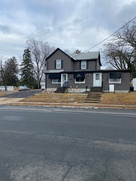629 Whitehorse Mercerville Rd, Hamilton, NJ à louer - Photo principale – Image 1 sur 9