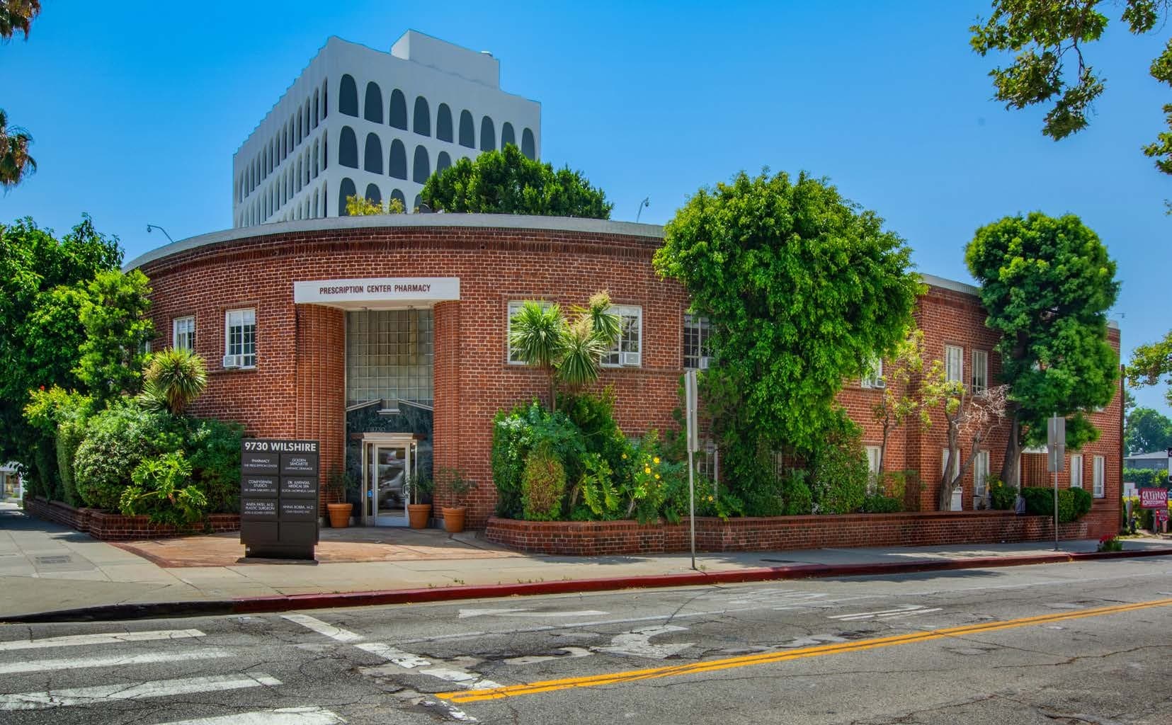 9730-9732 Wilshire Blvd, Beverly Hills, CA à louer Photo de l’immeuble– Image 1 sur 3