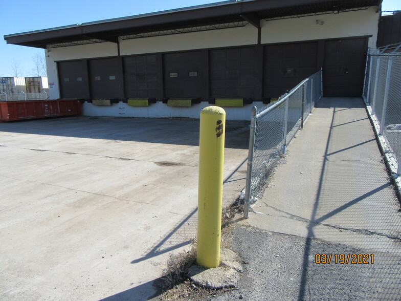 6454 Taft Rd E, East Syracuse, NY à louer - Photo de l’immeuble – Image 3 sur 6