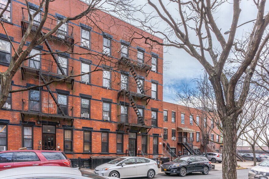 96 Baltic St, Brooklyn, NY à vendre - Photo de l’immeuble – Image 2 sur 5