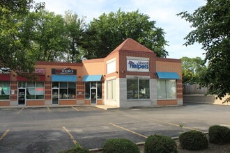 415 E State St, Geneva, IL à louer Photo intérieure– Image 1 sur 9