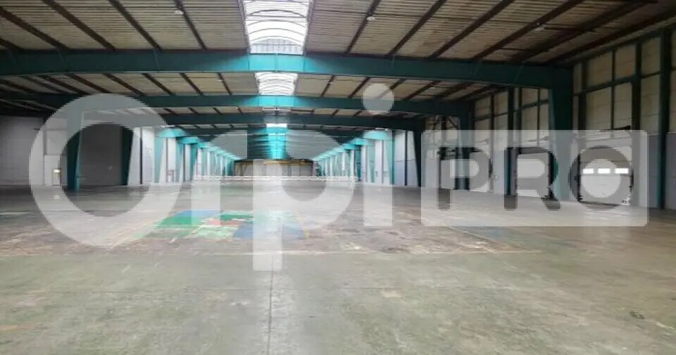 Local d’activités dans Lieusaint à louer Photo intérieure– Image 1 sur 5