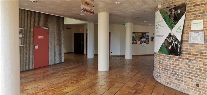 Bureau dans Plérin à louer - Hall d’entrée – Image 2 sur 6