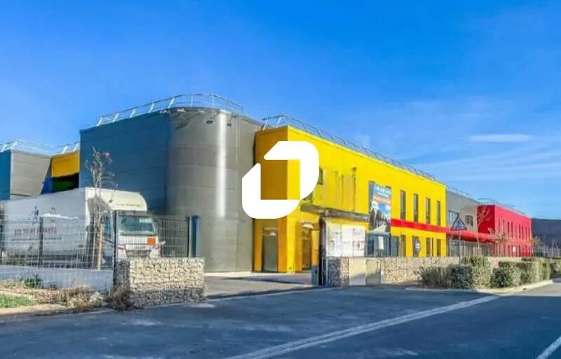 Local d’activités dans Sète à louer - Photo de l’immeuble – Image 2 sur 6