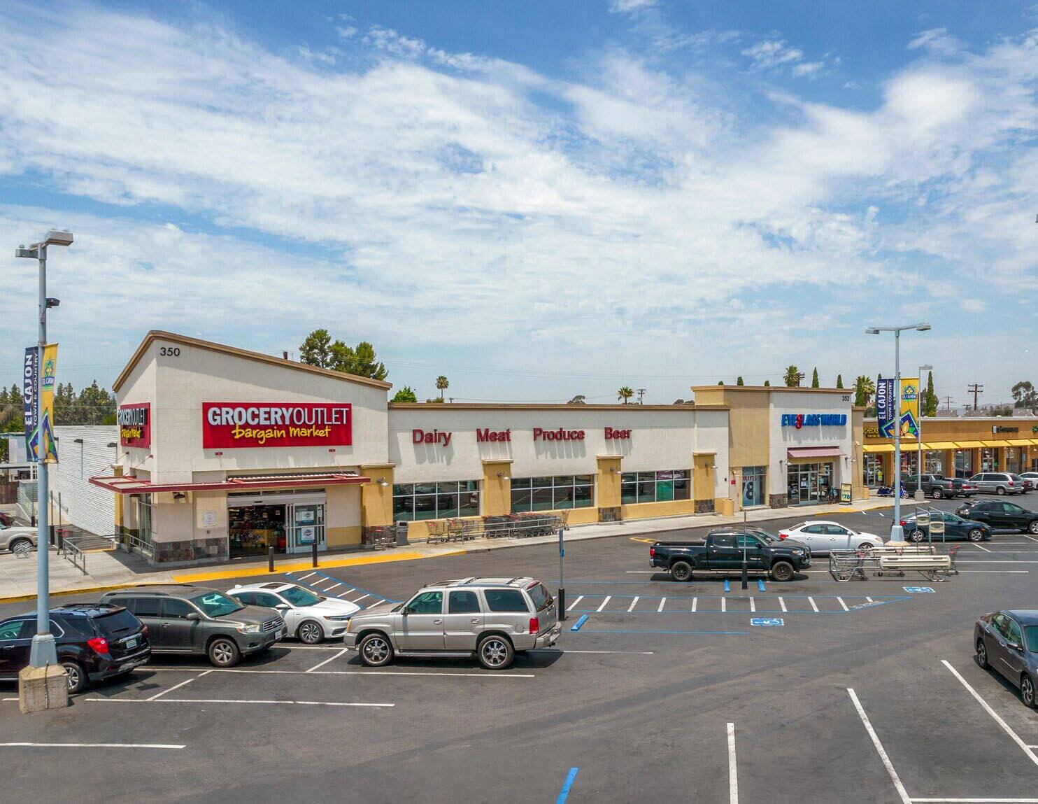 350 N 2nd St, El Cajon, CA à louer Photo principale– Image 1 sur 5