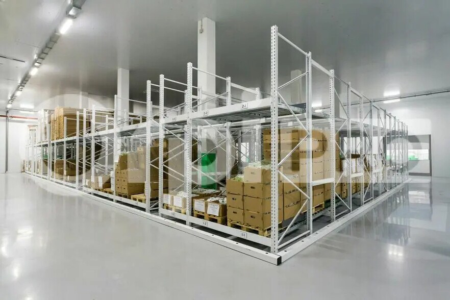 Industriel/Logistique dans Saint-Vincent-de-Tyrosse à louer - Photo intérieure – Image 1 sur 2