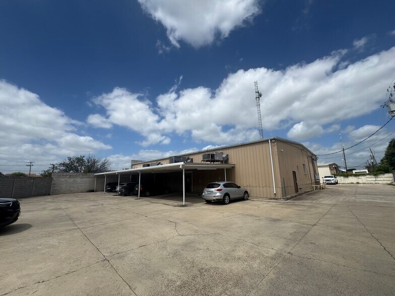5713 Springfield Ave, Laredo, TX à louer - Photo de l’immeuble – Image 3 sur 7
