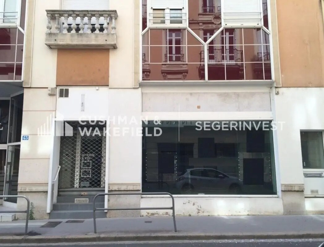 Bureau dans Chalon-sur-Saône à vendre Photo de l’immeuble– Image 1 sur 1