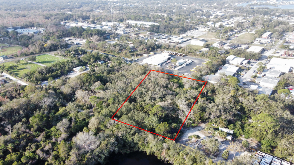 8153 Oakleaf Ave, Port Richey, FL à vendre - Photo de l’immeuble – Image 2 sur 5