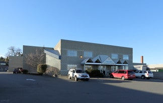 Plus de détails pour 744 Fairview Rd, Esquimalt, BC - Industriel/Logistique à louer