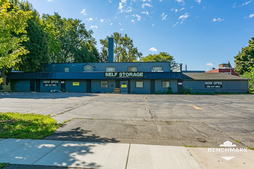 169-171 Flanders St, Rochester, NY à vendre - Photo de l’immeuble – Image 2 sur 16