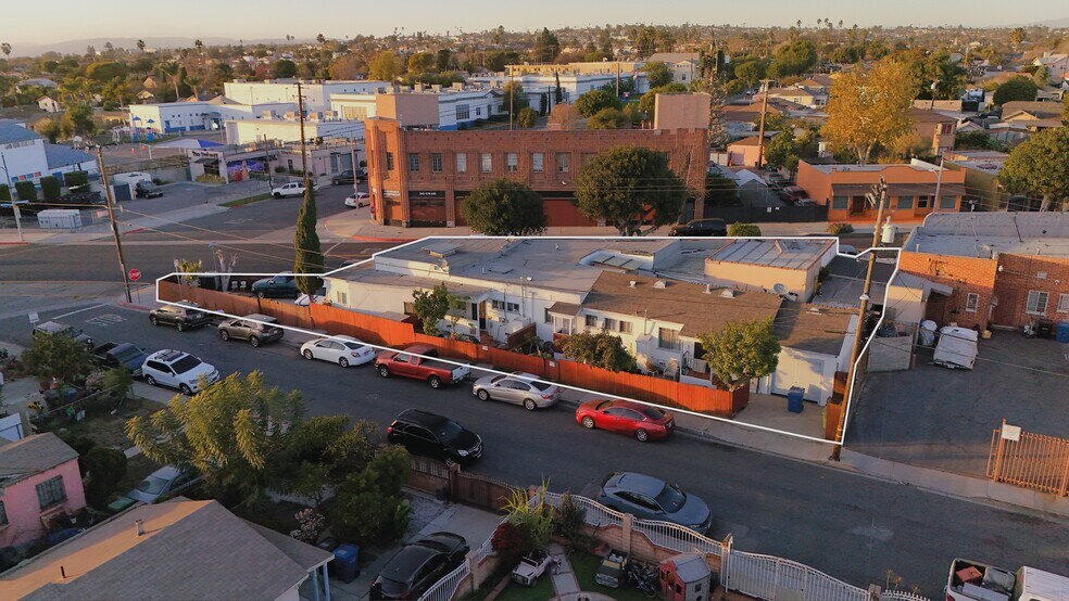 707 E 65th St, Inglewood, CA à vendre - Photo de l’immeuble – Image 2 sur 5