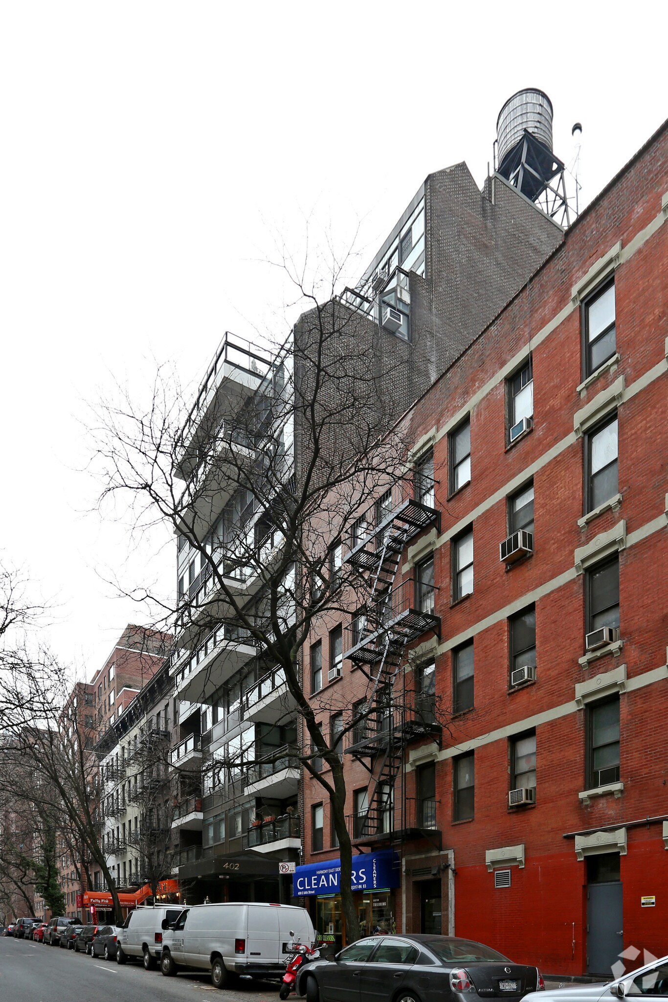 400 E 64th St, New York, NY à louer Photo de l’immeuble– Image 1 sur 14