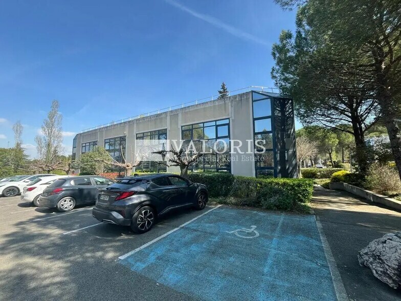 Bureau dans Aix-en-Provence à louer - Photo de l’immeuble – Image 2 sur 12