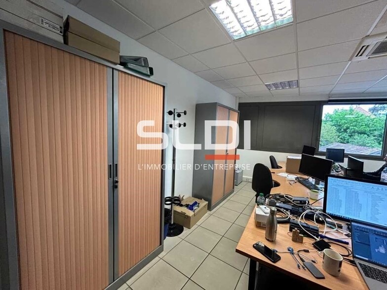 Bureau dans Limas à vendre - Photo intérieure – Image 3 sur 8