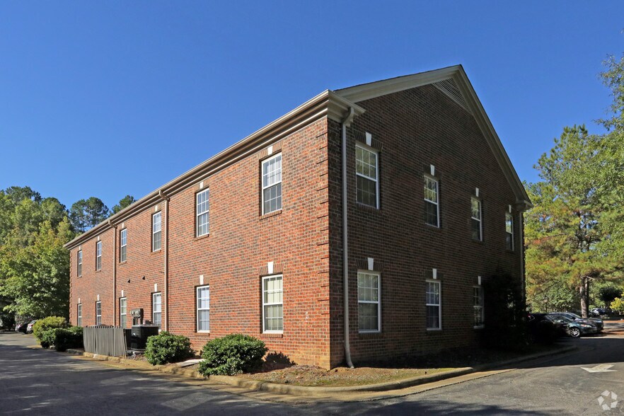 127 Kingston Dr, Chapel Hill, NC à louer - Photo de l’immeuble – Image 3 sur 13
