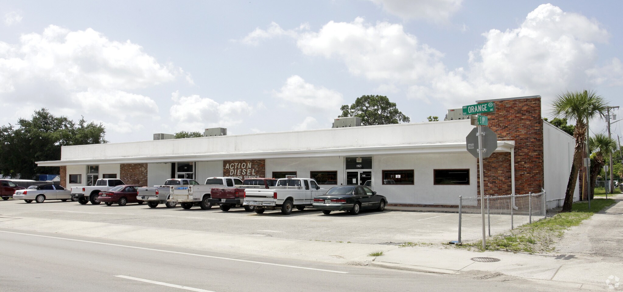 1921 Orange Ave, Fort Pierce, FL à vendre Photo principale– Image 1 sur 8