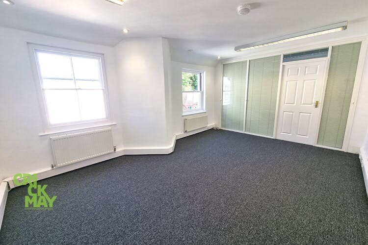 22 London Rd, Horsham à louer Photo intérieure– Image 1 sur 5
