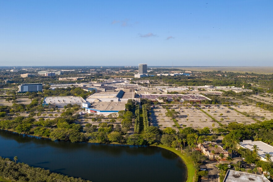 12801 W Sunrise Blvd, Sunrise, FL à louer - Aérien – Image 3 sur 8