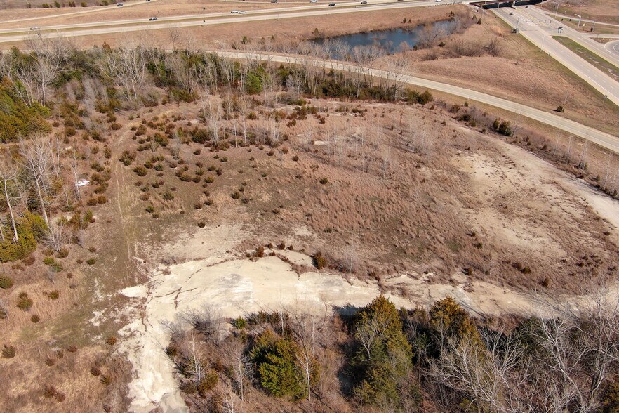 13840 State Ave, Bonner Springs, KS à vendre - Photo de l’immeuble – Image 2 sur 13