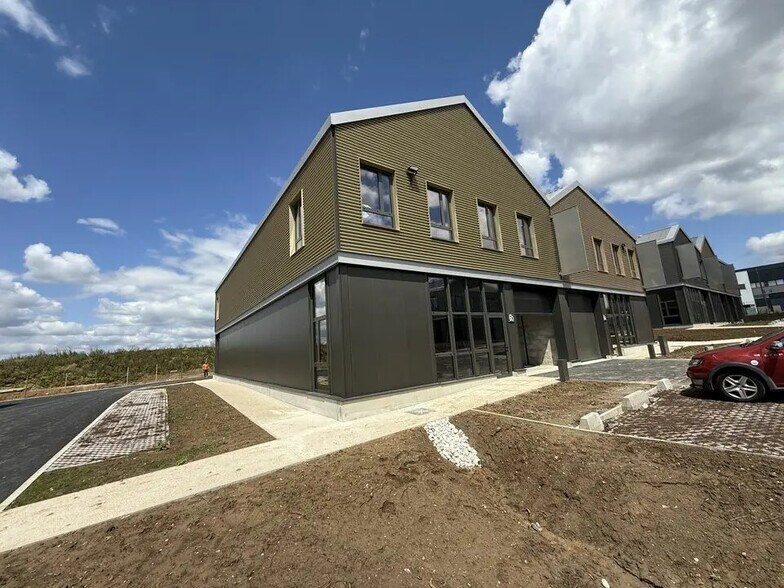 1 Rue René Dubos, Groslay à louer - Photo de l’immeuble – Image 2 sur 10