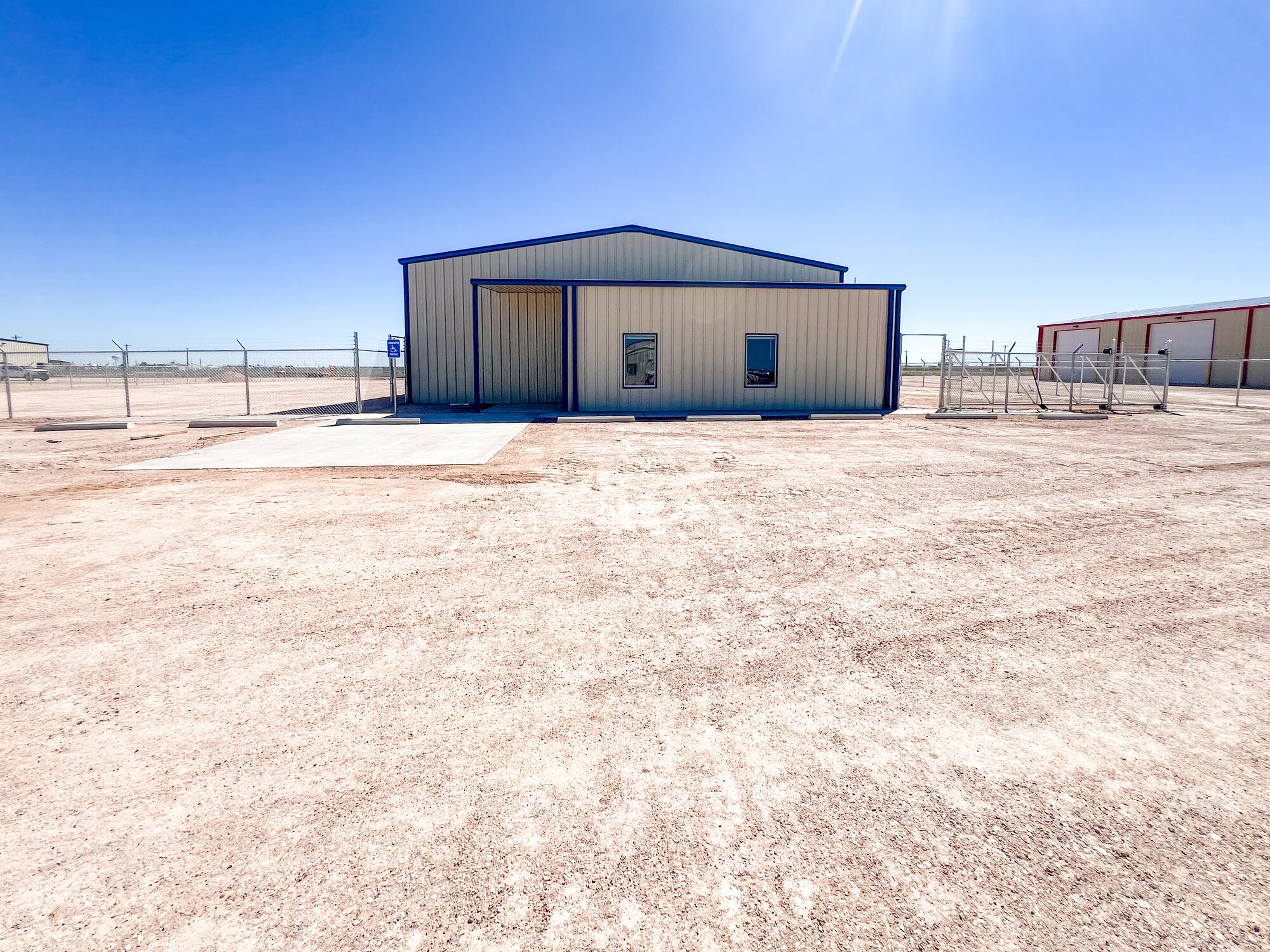 2269 Ocotillo Dr, Pecos, TX à louer Photo de l’immeuble– Image 1 sur 16