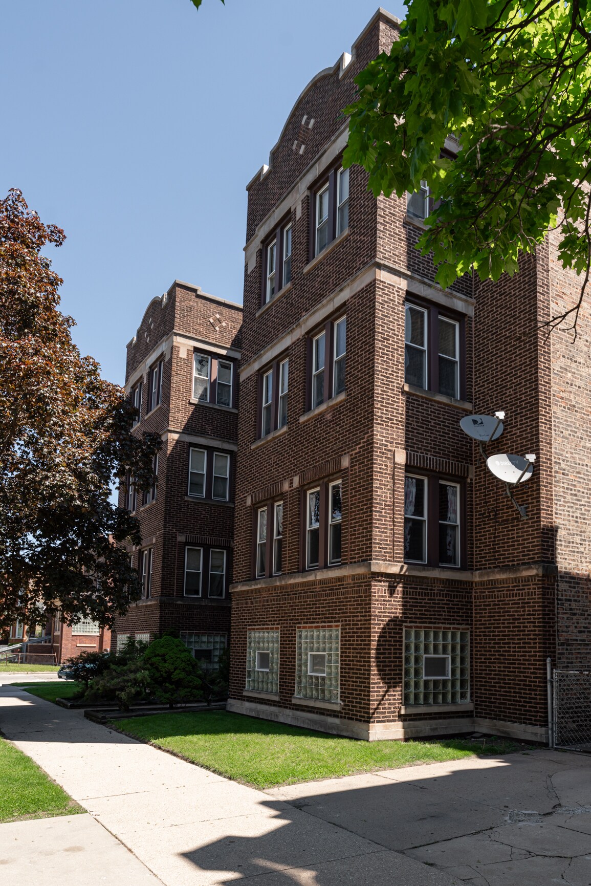 7001 S Vernon Ave, Chicago, IL à vendre Photo de l’immeuble– Image 1 sur 7