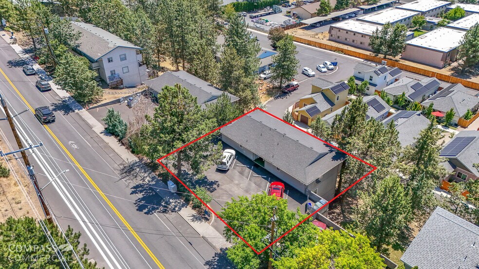 1597 NW Portland Ave, Bend, OR à vendre - Photo de l’immeuble – Image 3 sur 14