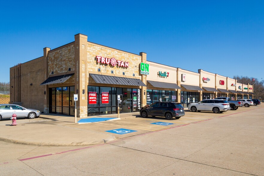 3222 S Main St, Lindale, TX à louer - Photo de l’immeuble – Image 1 sur 5