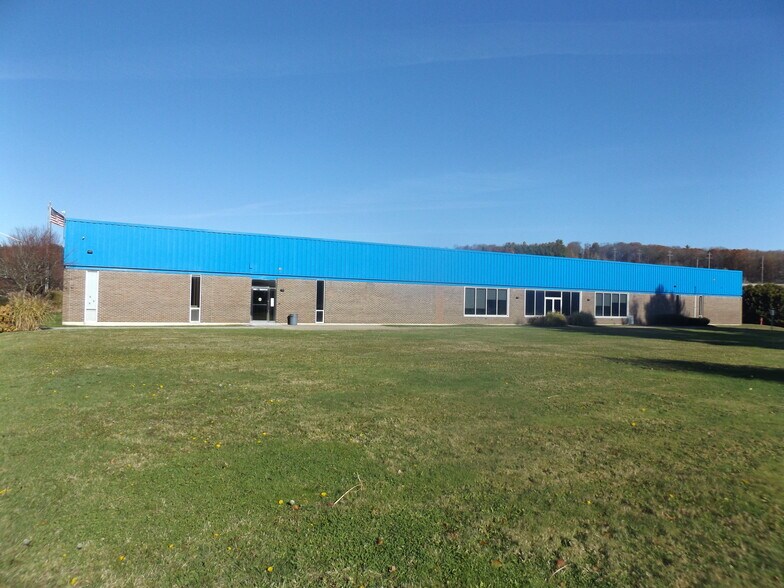 29 Industrial Park Dr, Binghamton, NY à vendre - Photo de l’immeuble – Image 2 sur 7