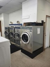 625 Water St, Prairie Du Sac, WI à louer Photo intérieure– Image 1 sur 3