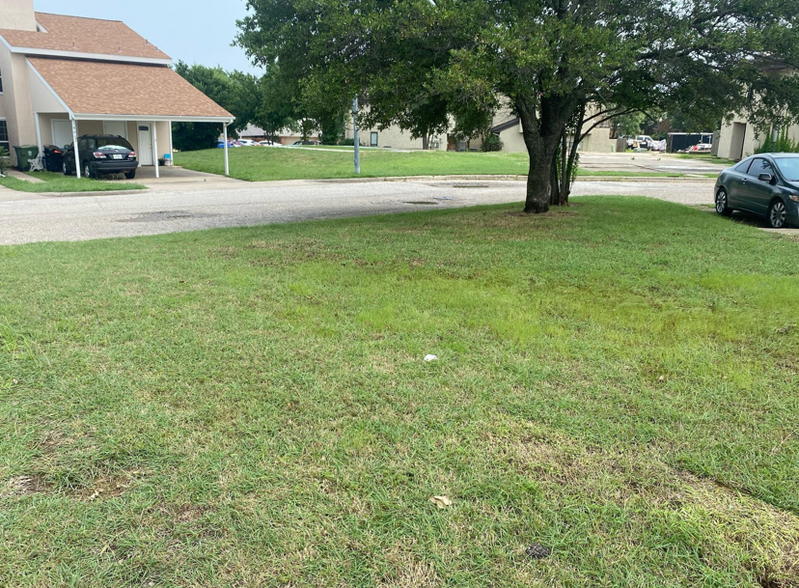 420 Lakeway Dr, Lake Dallas, TX à vendre - Photo de l’immeuble – Image 1 sur 9