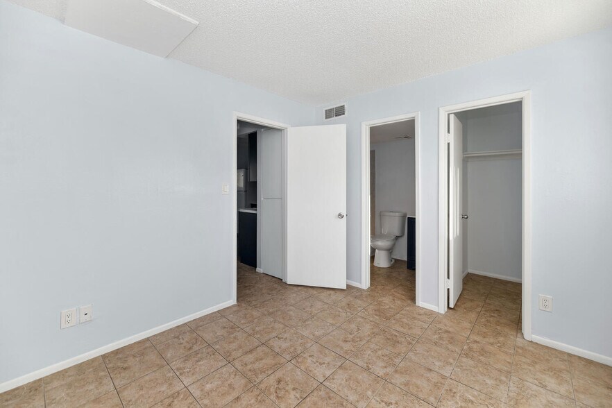 822 E Carol Ave, Phoenix, AZ à vendre - Photo de l’immeuble – Image 3 sur 16