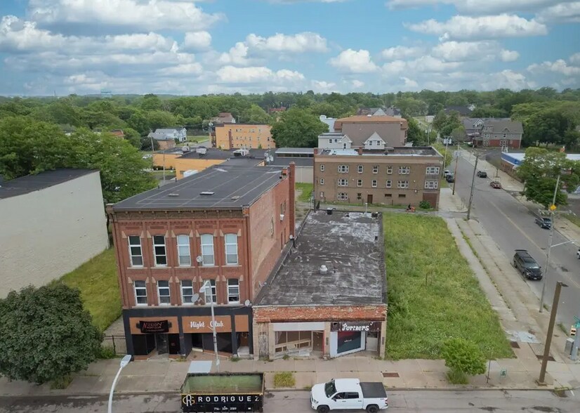 2107 Main St, Niagara Falls, NY à vendre - Aérien – Image 3 sur 18