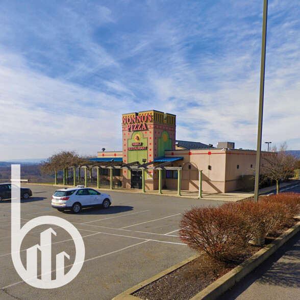 6 Radcliffe Dr, Moosic, PA à louer - Photo de l’immeuble – Image 2 sur 3