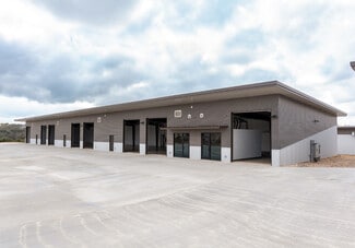 Plus de détails pour 1900 S Cranes Mill Rd, New Braunfels, TX - Local d'activités, Industriel/Logistique à louer