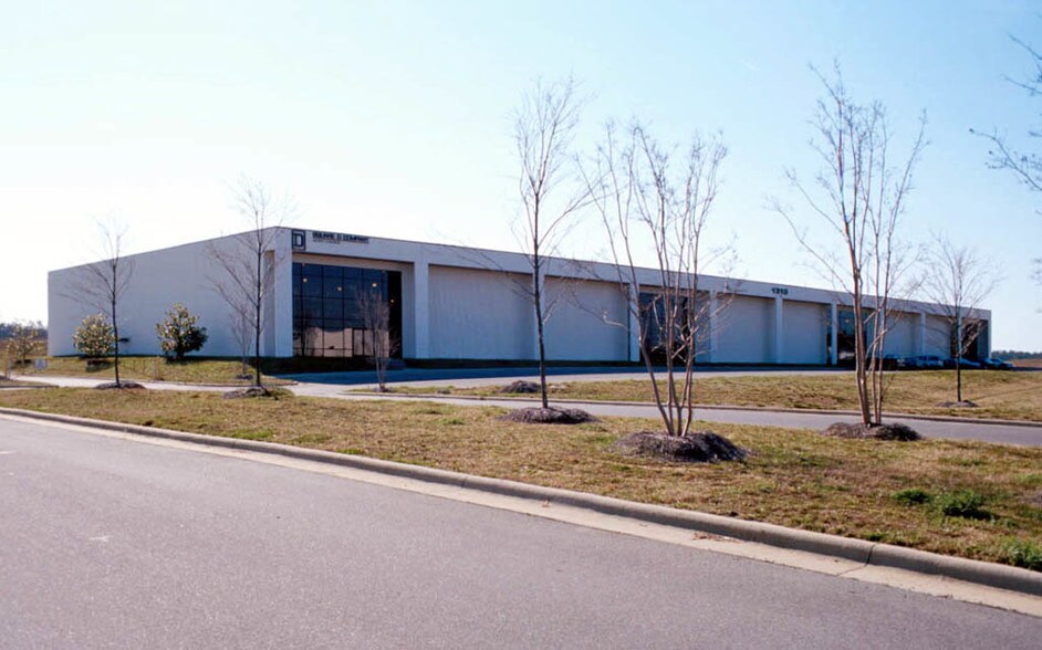 1310 Airport Blvd, Monroe, NC à louer - Photo de l’immeuble – Image 2 sur 10