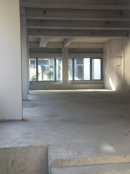 95 Rue De Lodi, Marseille à louer - Photo de l’immeuble – Image 2 sur 11