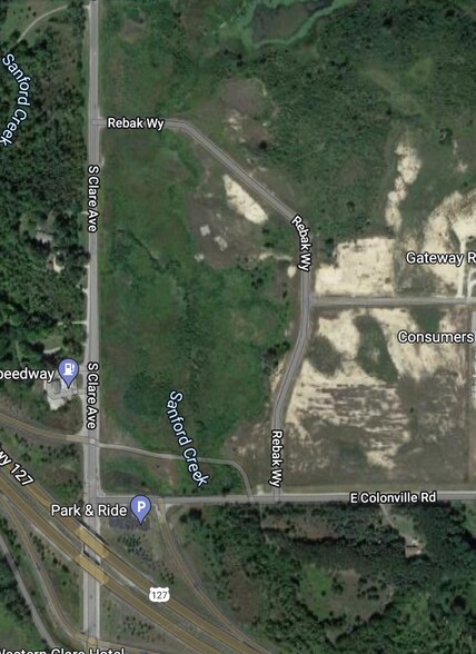 9911 S Clare Ave, Clare, MI à vendre - Photo de l’immeuble – Image 2 sur 2