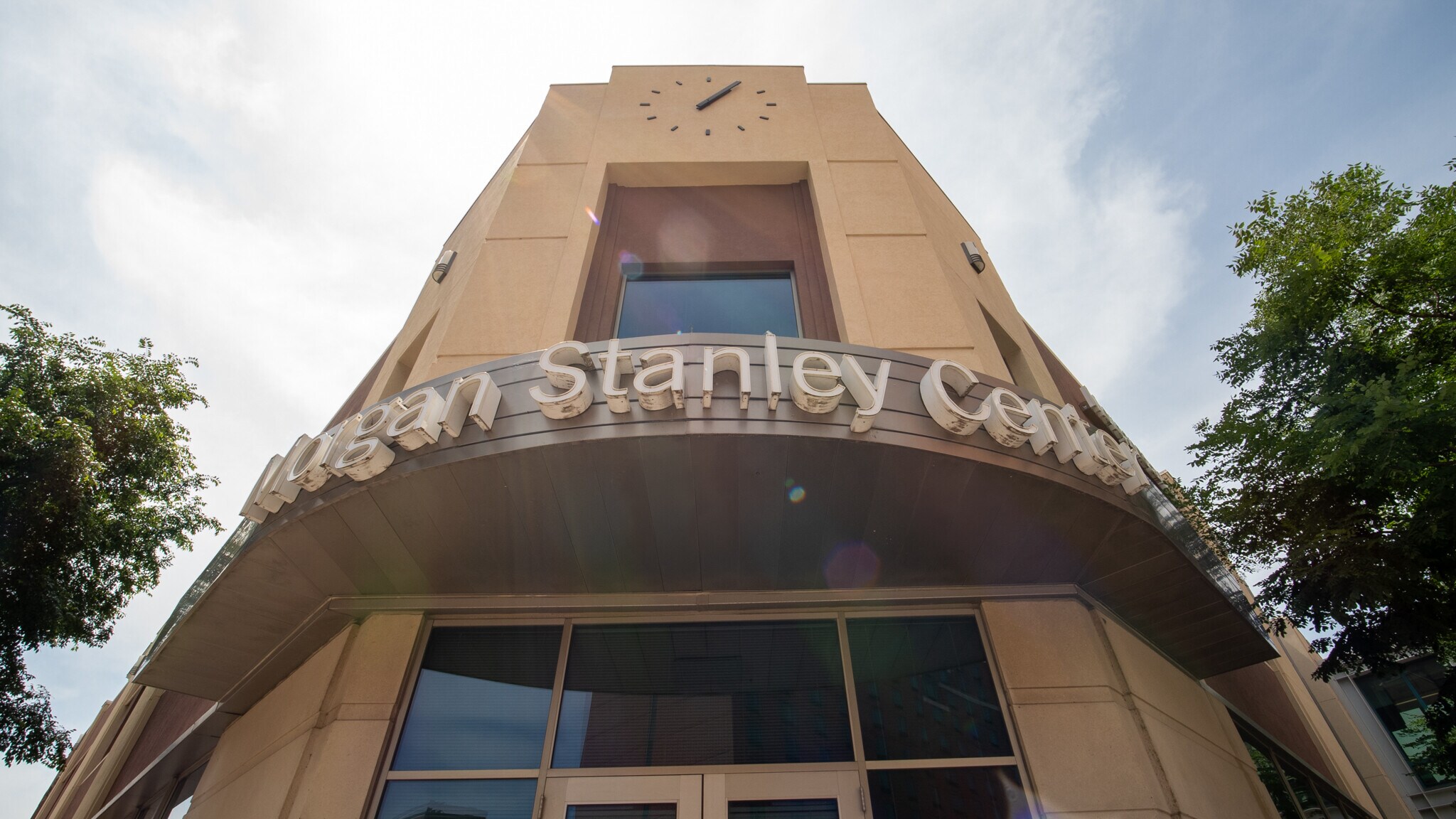 14 2nd St SW, Rochester, MN à louer Photo de l’immeuble– Image 1 sur 24