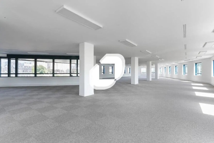 Bureau dans Noisy-le-Grand à louer - Photo intérieure – Image 3 sur 13