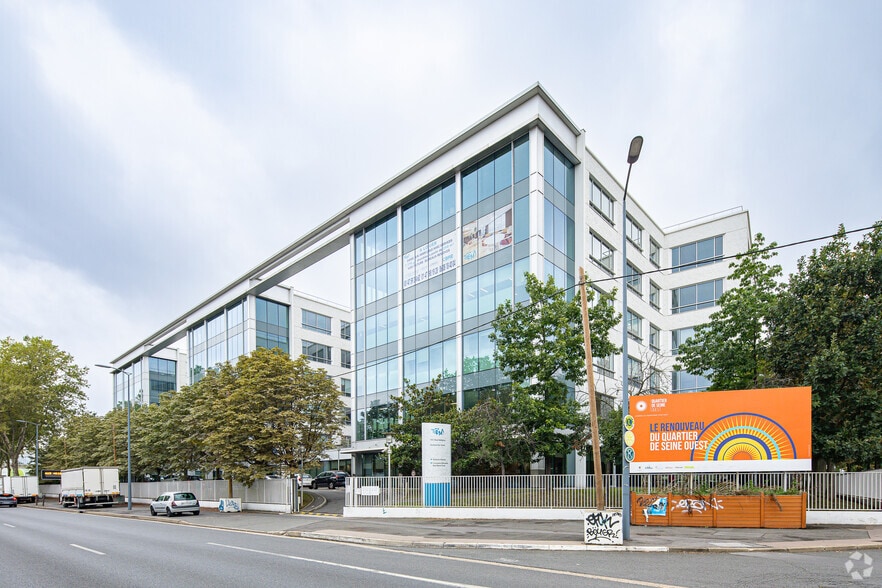 Bureau dans Asnières-sur-Seine à louer - Photo principale – Image 1 sur 2