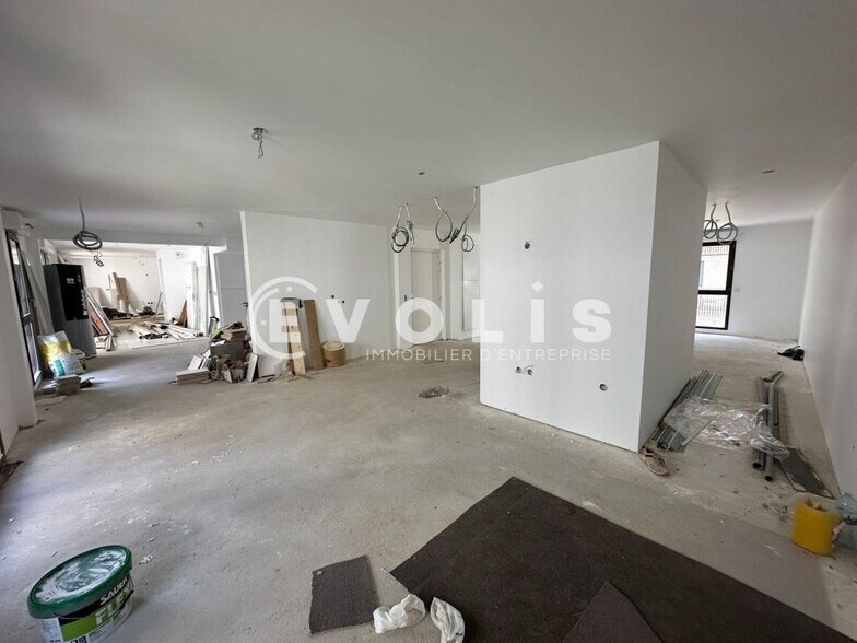 Bureau dans Villejuif à vendre - Photo de l’immeuble – Image 3 sur 10
