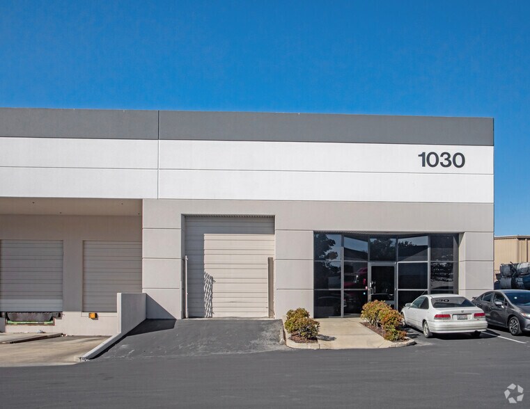 1030 Commercial St, San Jose, CA à louer - Photo de l’immeuble – Image 2 sur 5
