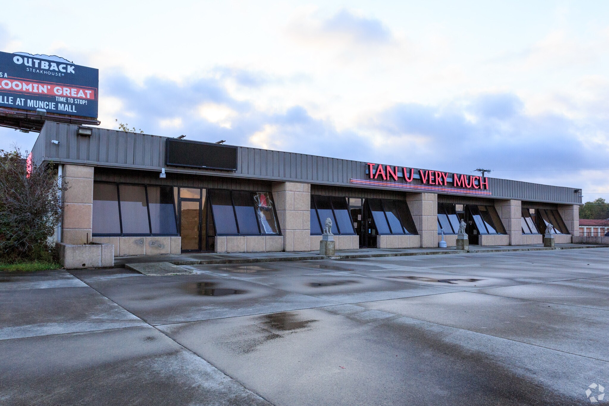 5200 W Bradburn Dr, Muncie, IN à louer Photo principale– Image 1 sur 5